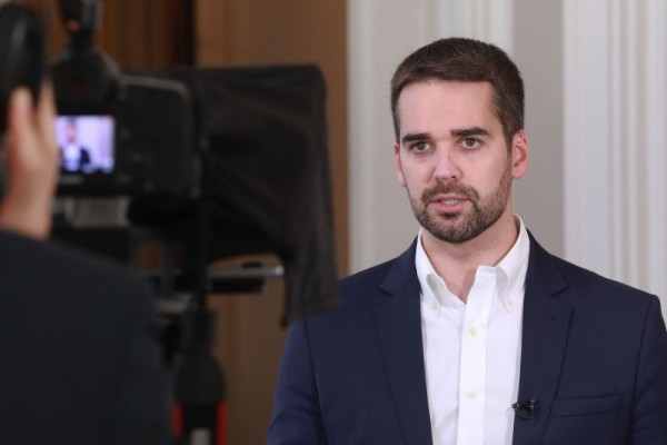  -O risco imposto pela Covid-19 à população gaúcha é elevadíssimo-, disse o governador Leite em vídeo publicado nas redes sociais