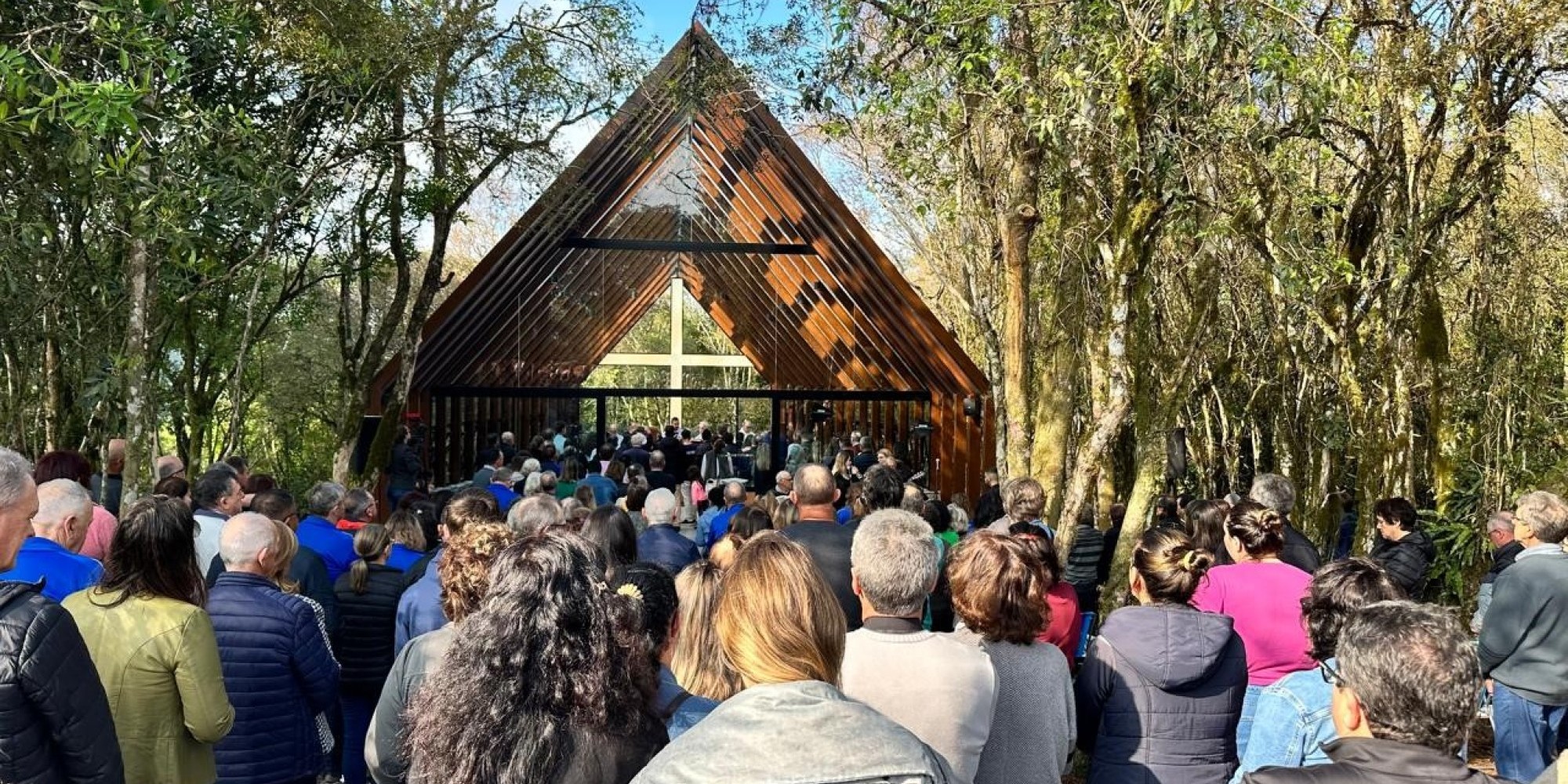 Encantado celebra chegada do relicário de Santo Scalabrini inaugurado capela
