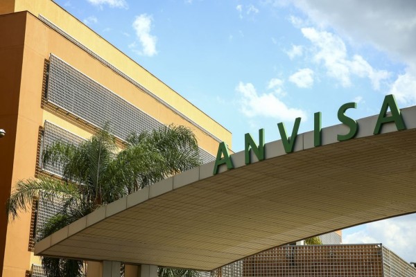 Anvisa determina recolhimento de remédios à base de losartana