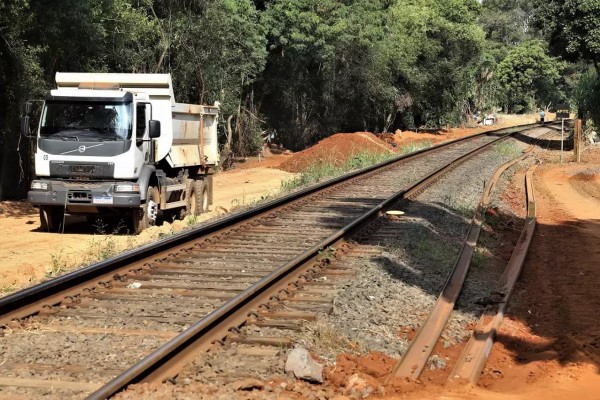 Quatro meses após as enchentes, RUMO ainda não apresentou os impactos na malha ferroviária
