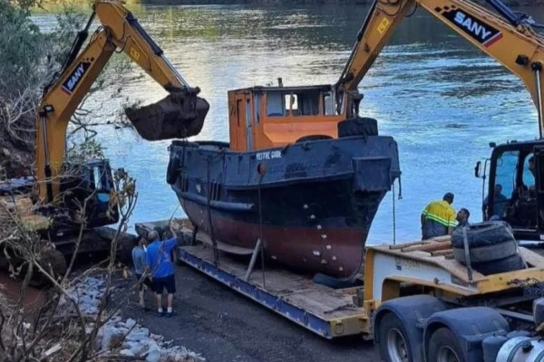 Chegam os primeiros módulos para a balsa em São Valentim do Sul