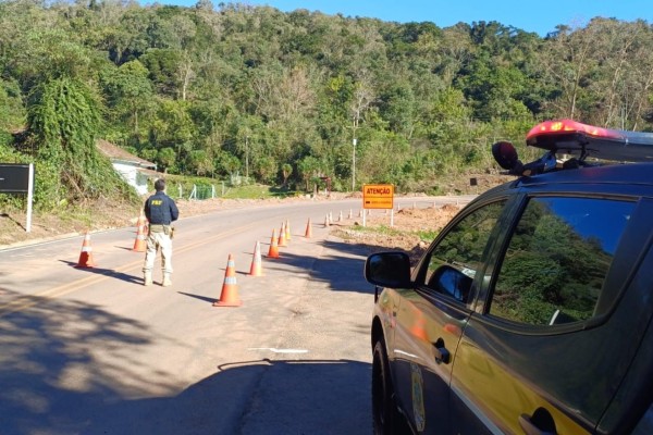 BR-470, entre Veranópolis e Bento Gonçalves, foi liberada parcialmente nesta terça-feira