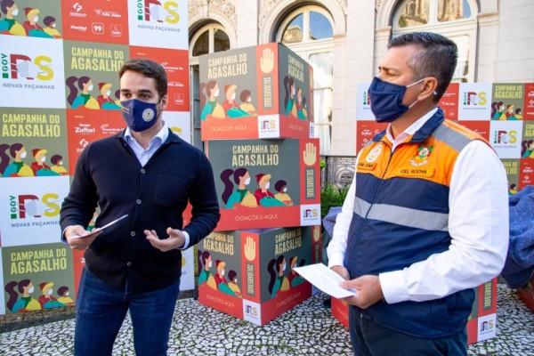 Governador Leite e o coordenador da Defesa Civil Estadual, coronel Júlio César Rocha Lopes, no lançamento da campanha