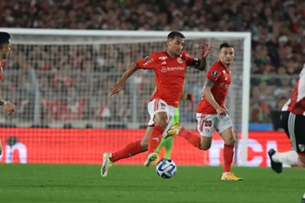 Internacional de Coudet recebe o Corinthians neste sábado
