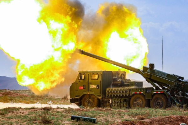 Exército entra na fase final de compra bilionária para substituir artilharia