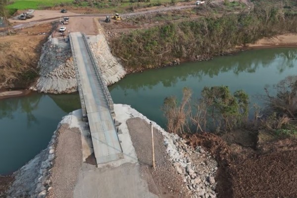 Ponte do Exército será entregue hoje, mas trânsito ainda não deve ser liberado