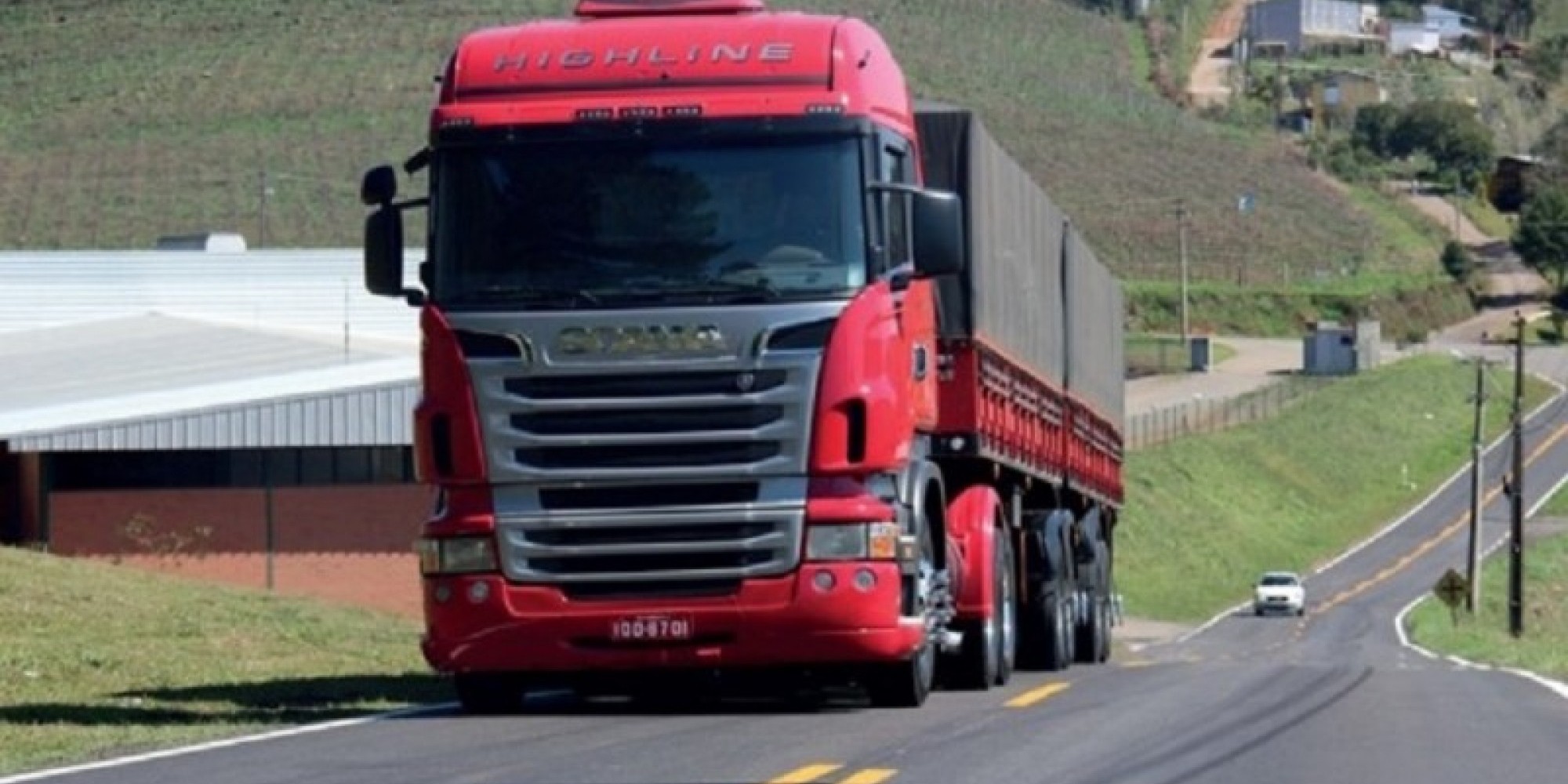 Caminhoneiros que dirigem combinações de veículos de carga não precisarão obedecer restrições de horários nas rodovias estaduais Caminhoneiros que dirigem combinações de veículos de carga não precisarão obedecer restrições de horários nas rodovias estaduais