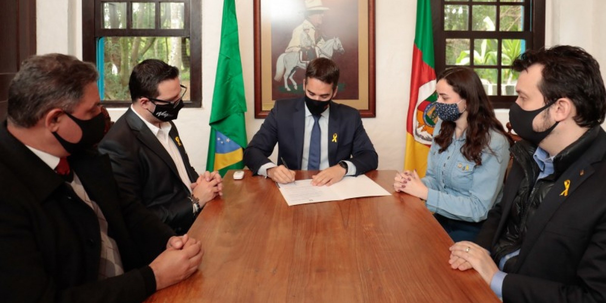 Assinatura ocorreu nesta sexta-feira (10)