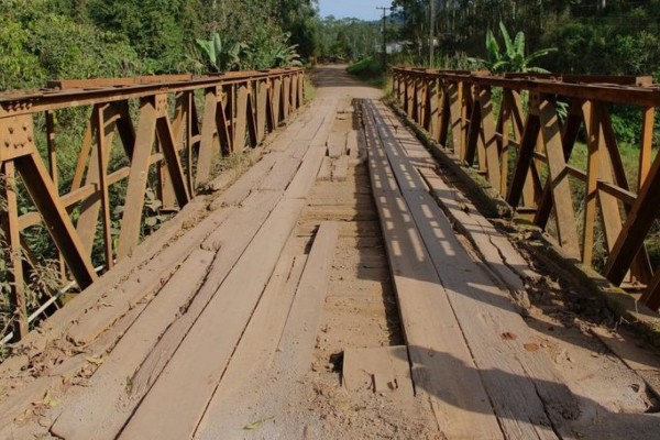 Ponte na Barra das Contas em Muçum será revitalizada