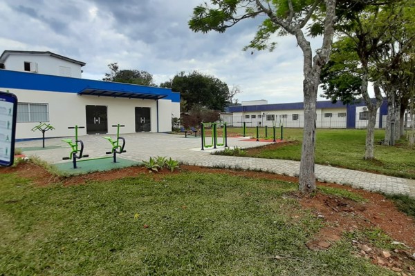 Vacinação ocorre na sala da Academia Viver Bem   