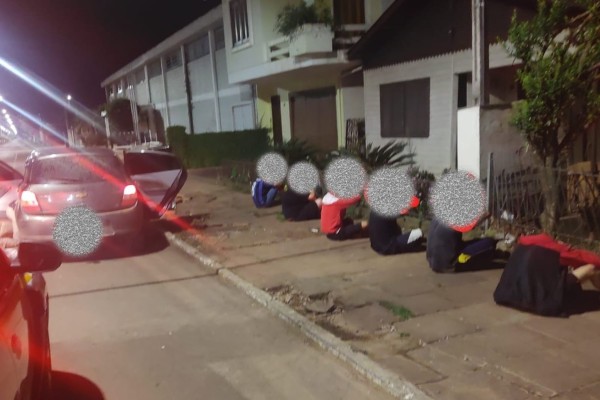 Jovens são presos na madrugada desta segunda (11) por furto de veículo em Encantado