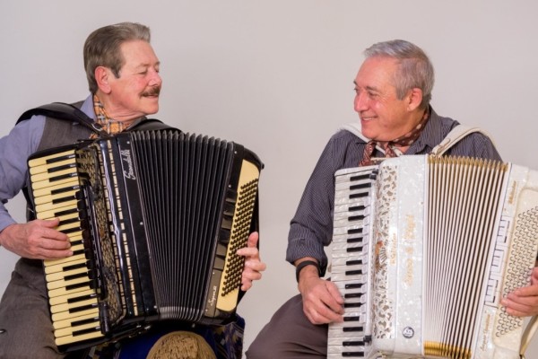 Nova Bréscia está comemorando hoje 59 anos no Festival dos Festivais