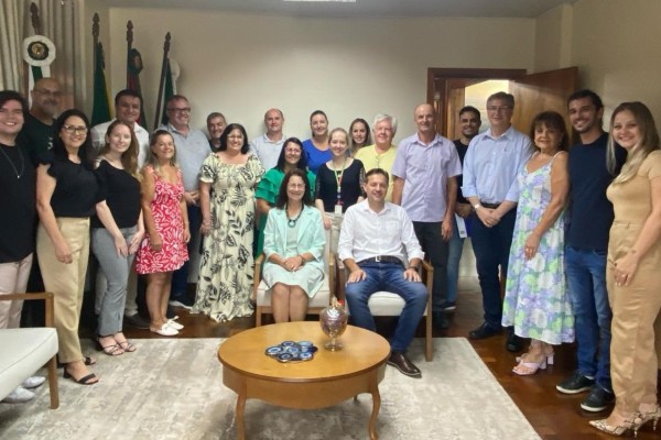 Presidente do Legislativo assume o Executivo de Encantado