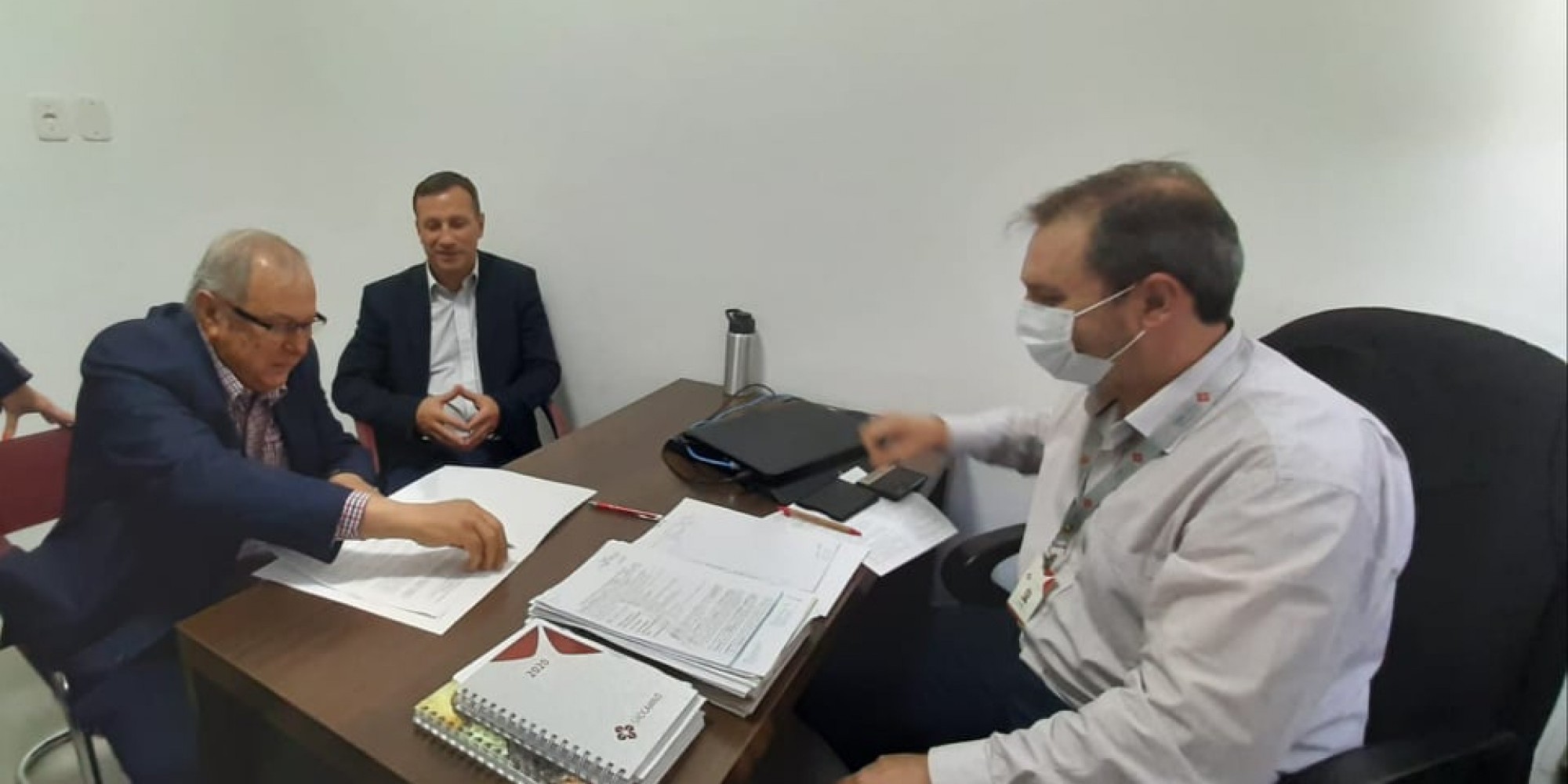 Prefeito Adroaldo Conzatti, deputado dederal Sanderson e diretor do hospita, Evandro Klein Prefeito Adroaldo Conzatti, deputado dederal Sanderson e diretor do hospita, Evandro Klein