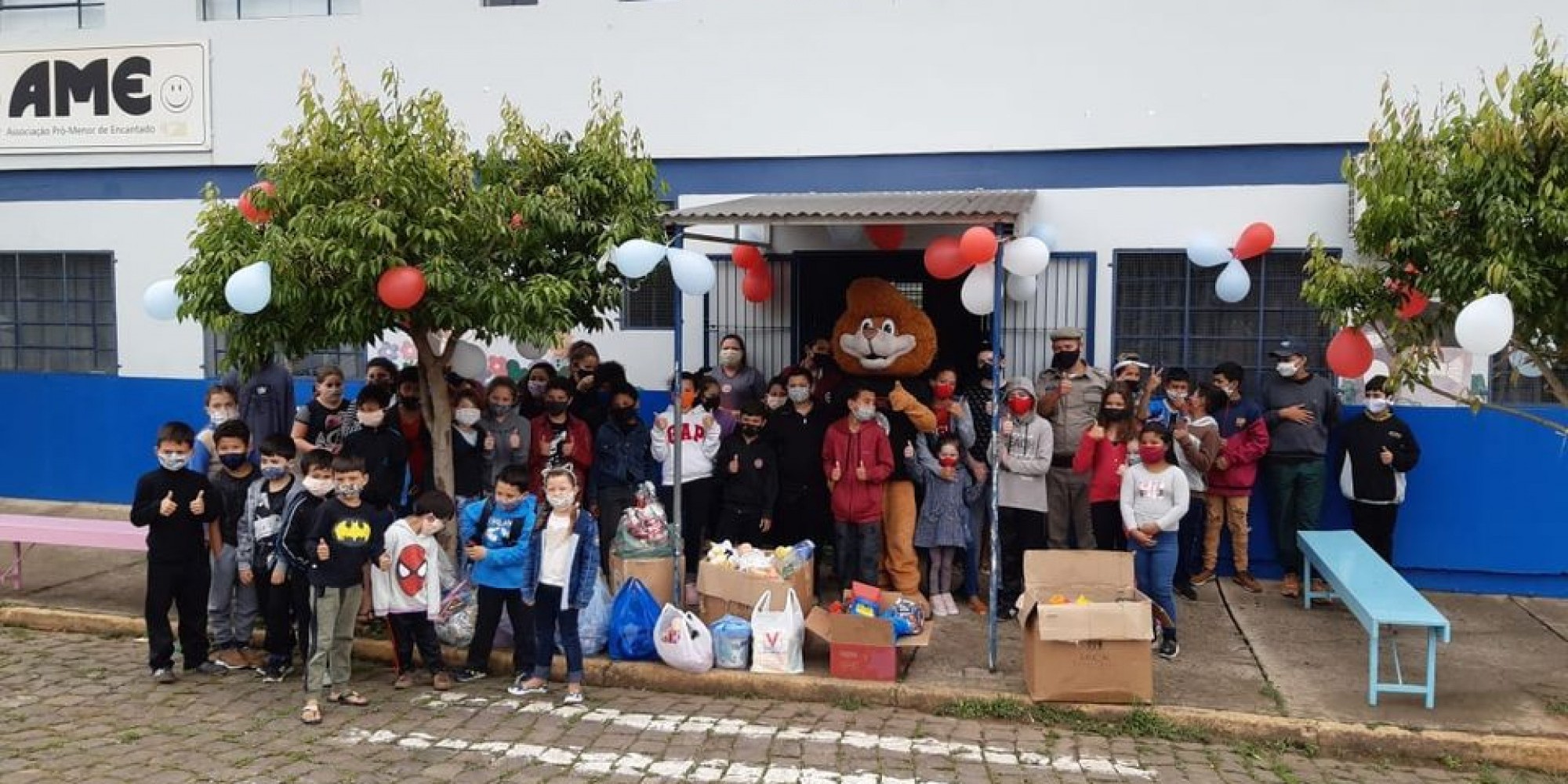Cerca de 80 alunos são assistidos pela entidade Cerca de 80 alunos são assistidos pela entidade