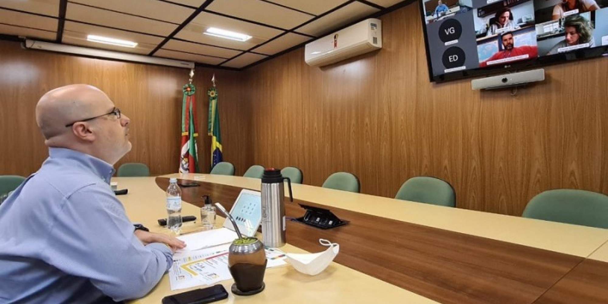 Secretário Lorenzoni participou do debate sobre estratégias para desenvolver o turismo em 2021 Secretário Lorenzoni participou do debate sobre estratégias para desenvolver o turismo em 2021