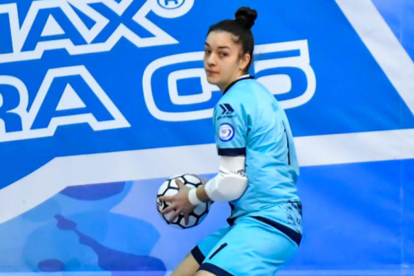 Jogadora se destaca nos últimos anos no país europeu