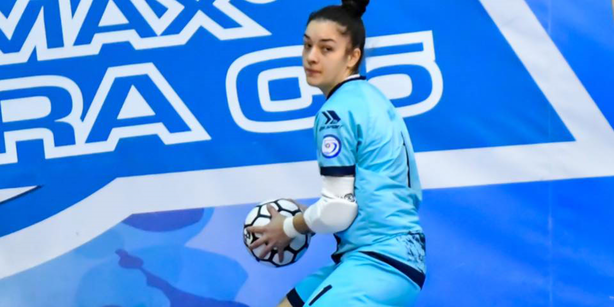 Jogadora se destaca nos últimos anos no país europeu Jogadora se destaca nos últimos anos no país europeu