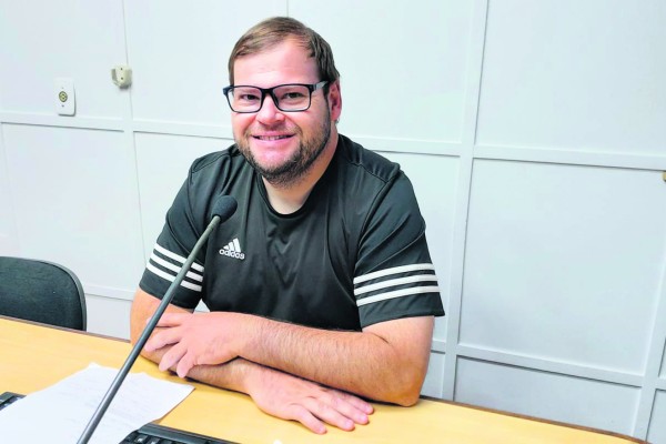 Ezequiel entende que reinício ficou mais complicado após retomada dos casos 