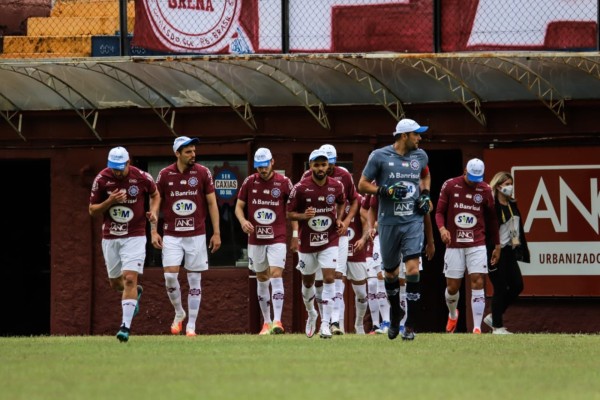 Caxias garantiu a classificação com goleada diante do São Caetano