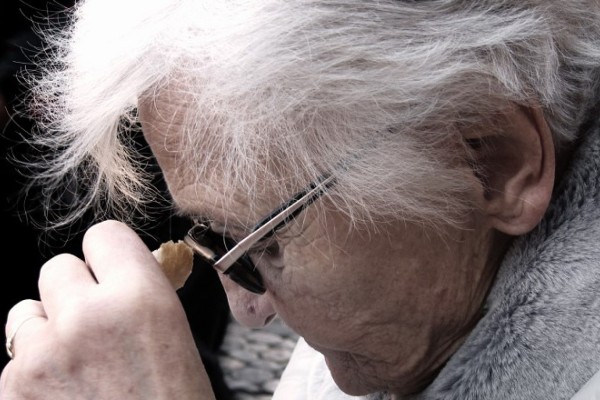 Dez anos antes dos primeiros sintomas exame pode detectar Alzheimer