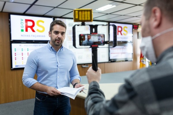Leite explicou que se trata de um lote inicial enviado pelo Ministério da Saúde e que mais testes serão disponibilizados