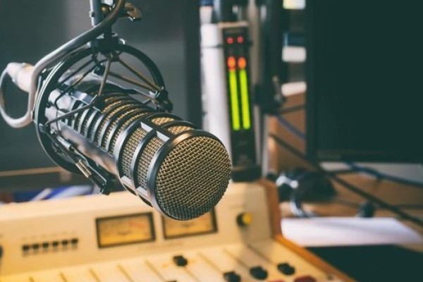 Dia Mundial do Rádio reforça veículo como pilar para a paz