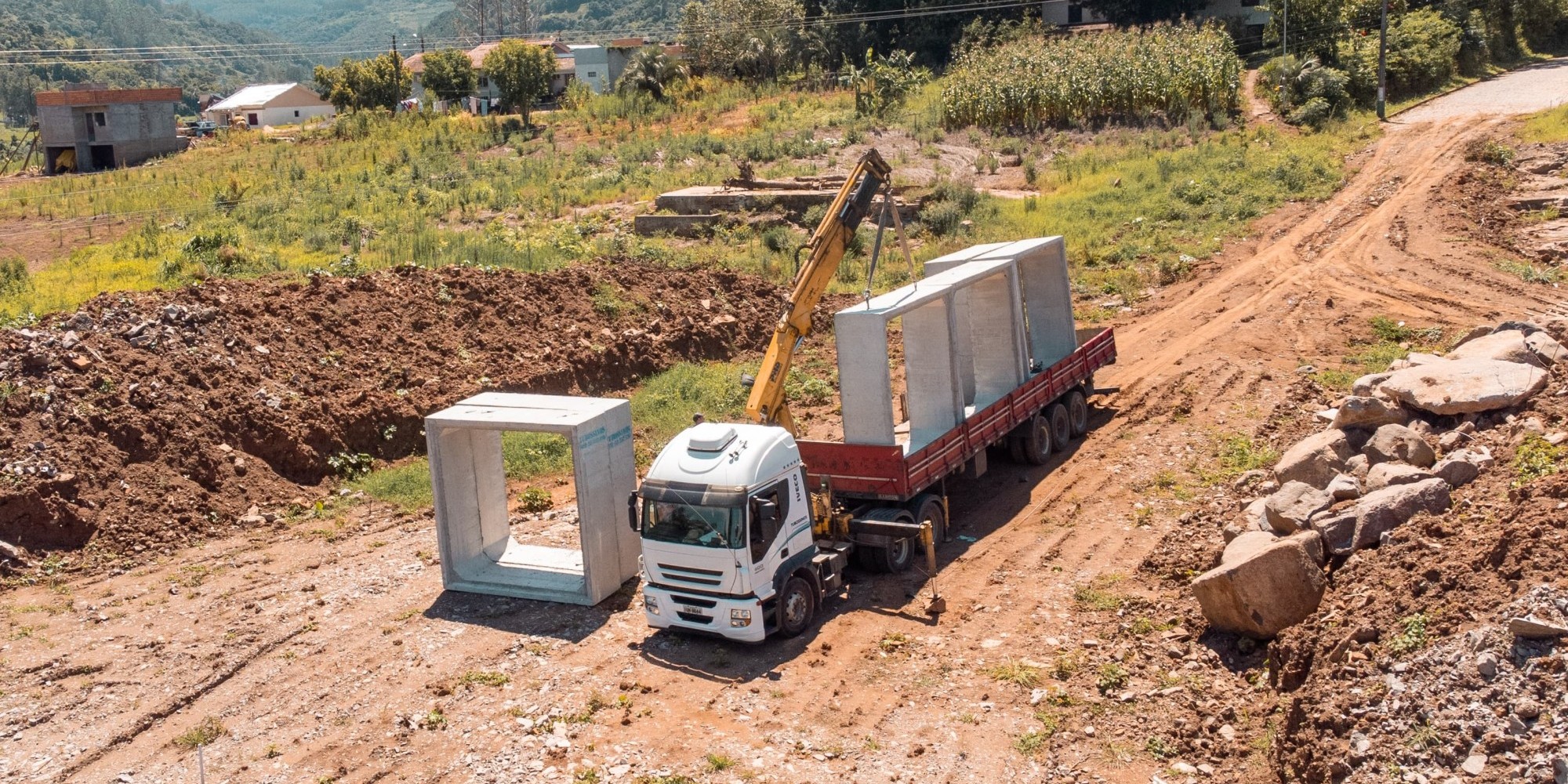 Galerias para obras de drenagem no Bairro Porto XV chegam a Encantado
