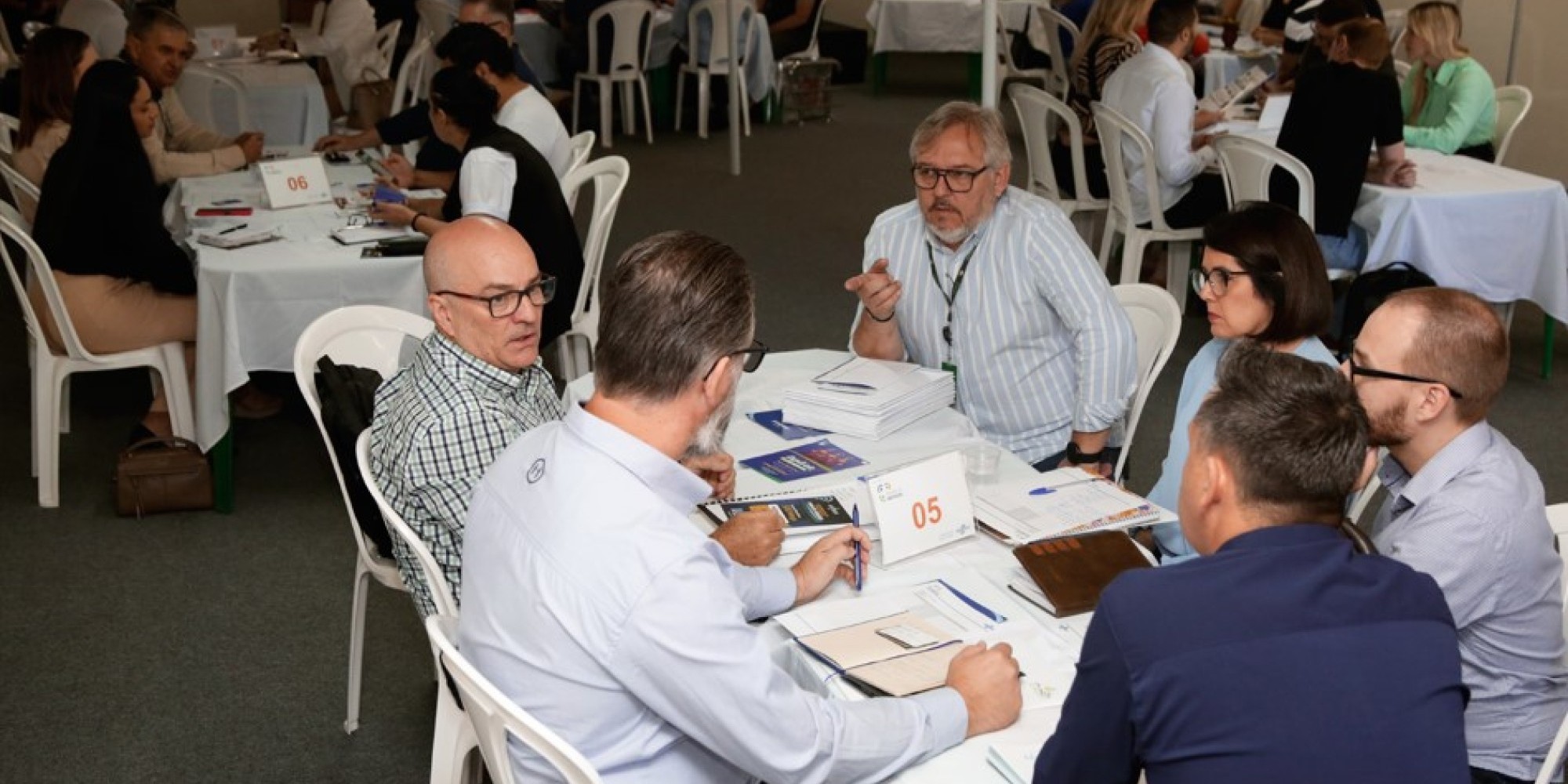 Sessão de Negócios na Expovale + Construmóbil 2024 gera bons resultados