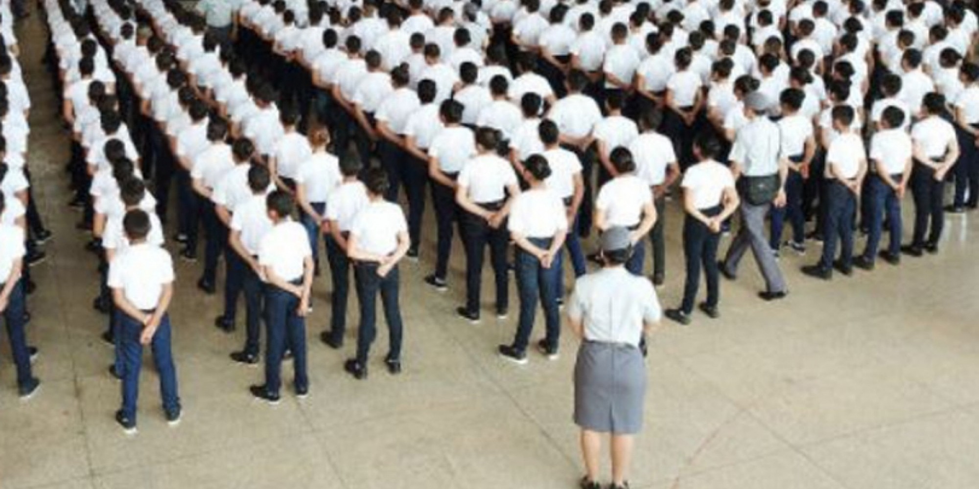 O Programa é uma iniciativa do Ministério da Educação, em parceria com o Ministério da Defesa O Programa é uma iniciativa do Ministério da Educação, em parceria com o Ministério da Defesa