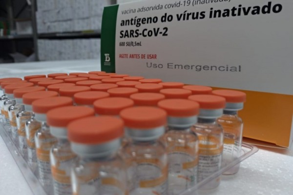 Conforme dados da Secretaria da Saúde, 179.330 pessoas já poderiam ter tomado a D2 da Coronavac no RS 