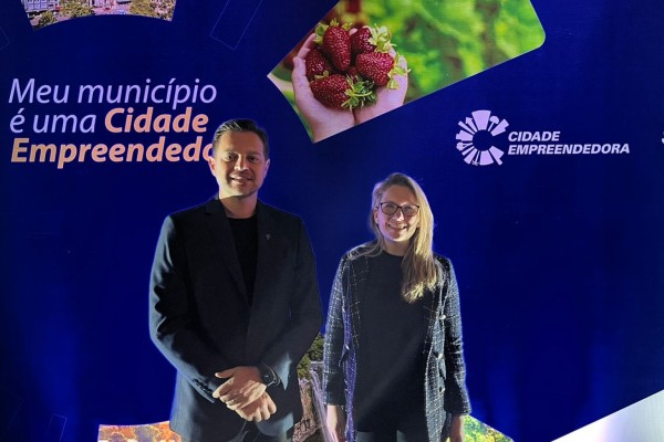 Encantado participa do Encontro dos Municípios com Cidade Empreendedora