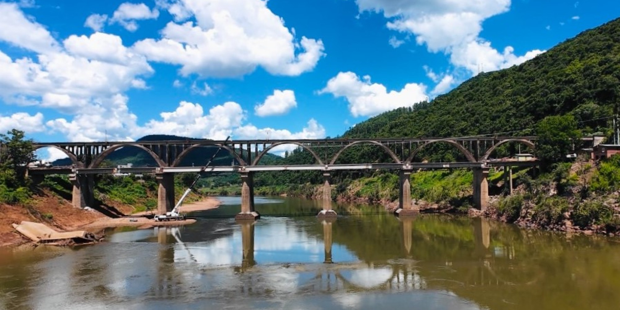 Obra de Reconstrução da Ponte Brochado da Rocha Alcança 80% da execução