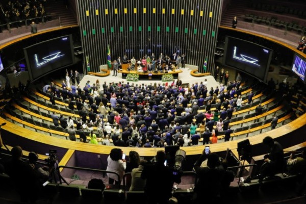 Prefeitos da região buscam recursos em Brasília