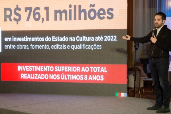 Eduardo Leite apresentou programa nesta terça-feira (17)