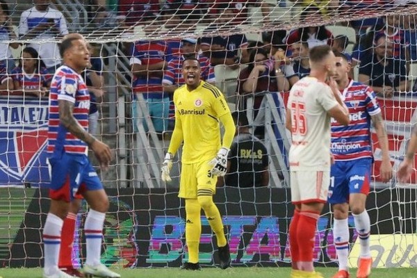 Em jogo movimentado, Fortaleza e Internacional ficam no empate