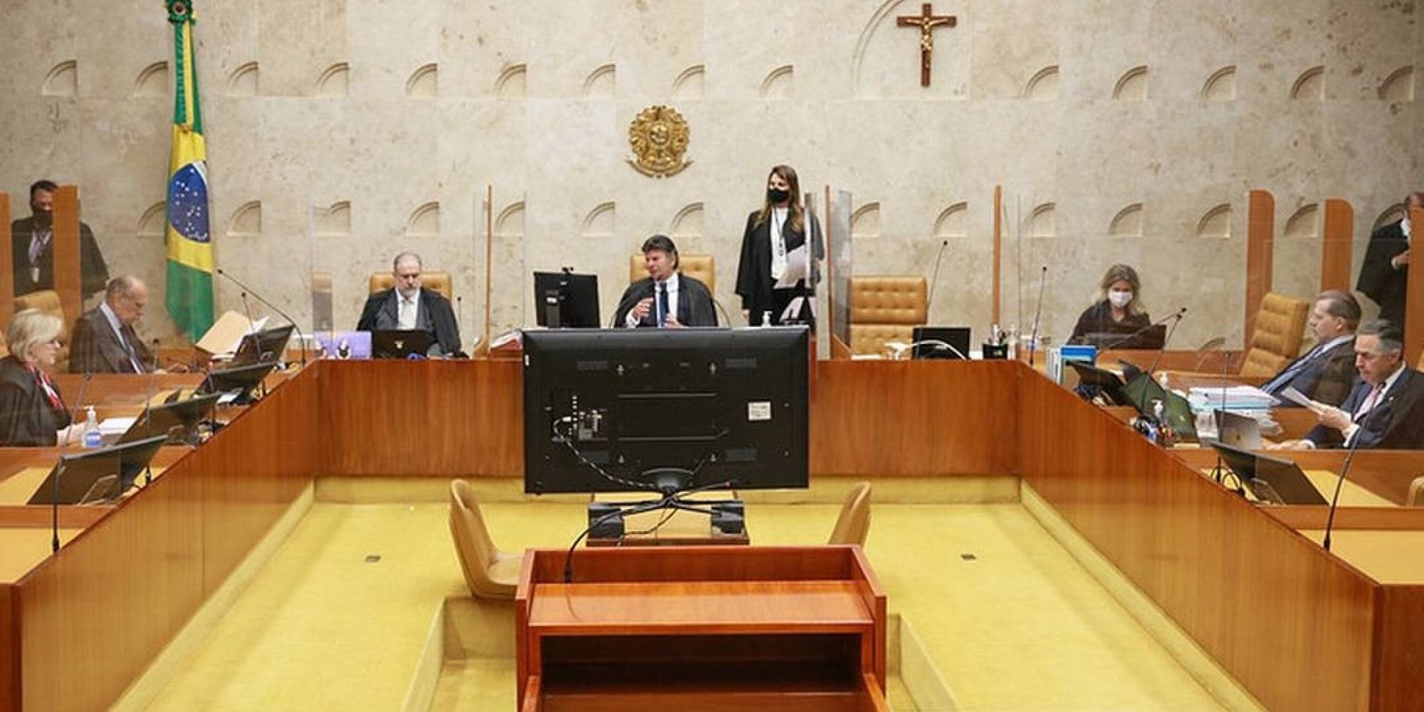 STF mantém pensão vitalícia já concedida a ex-governadores e dependentes