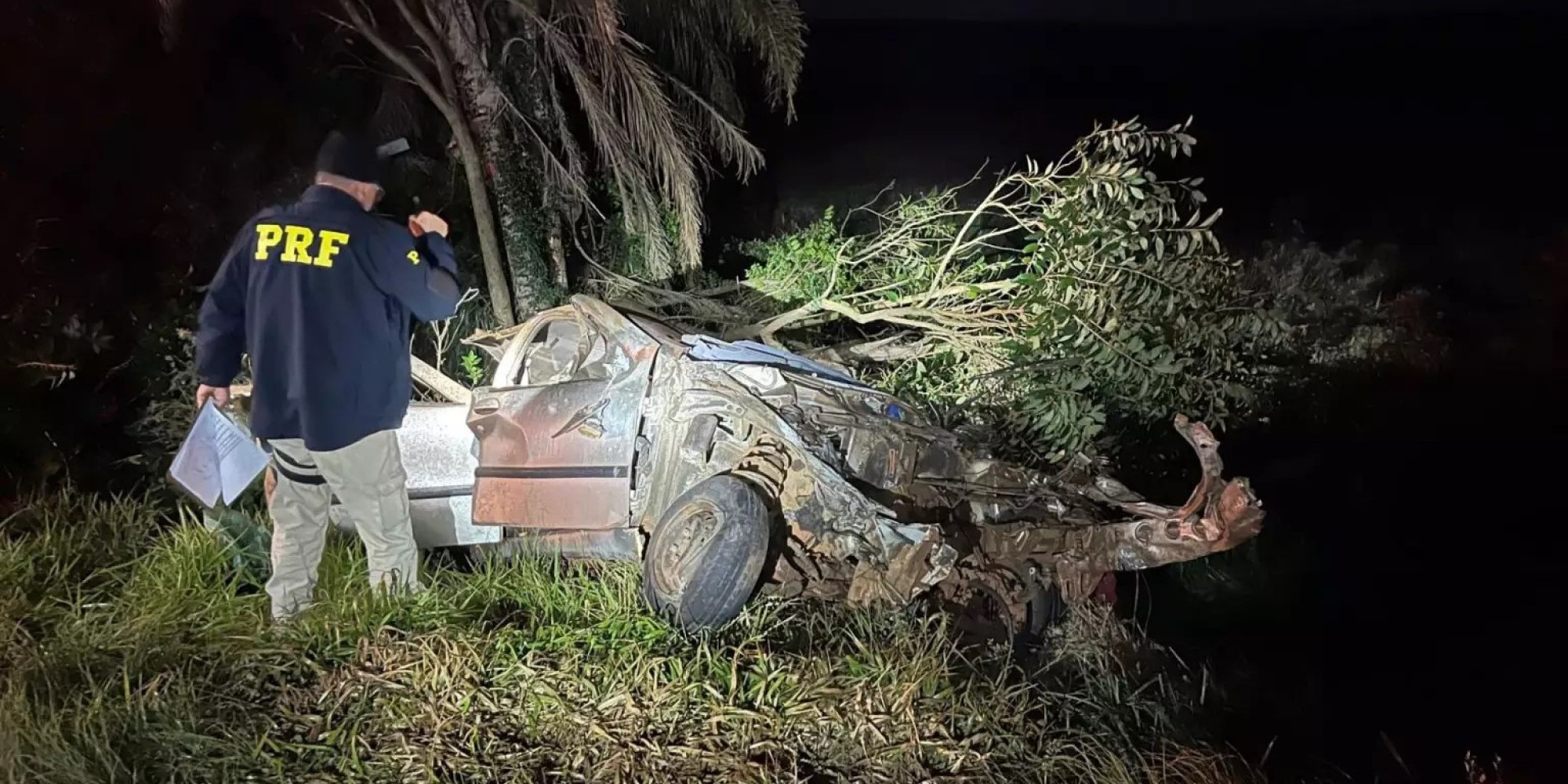 Acidente causa a morte de seis pessoas na noite desta quinta-feira (18)
