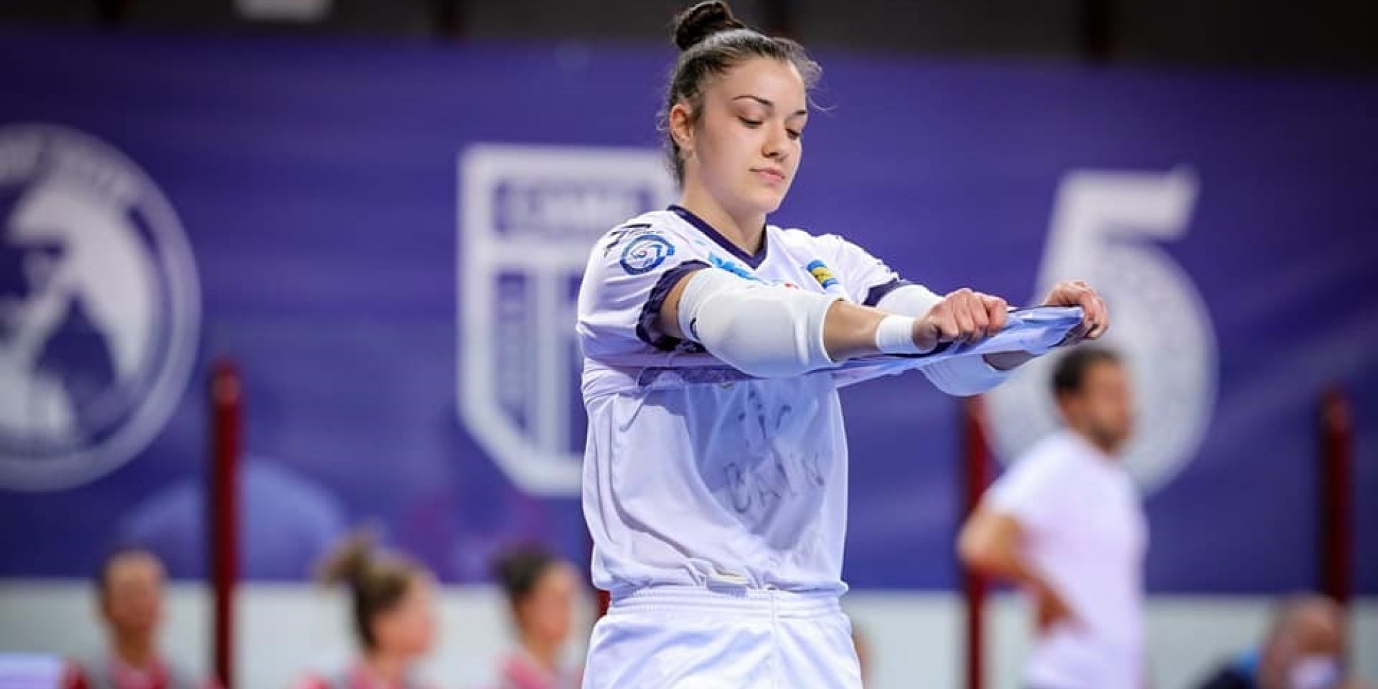 Ana Carolina tem 25 anos 