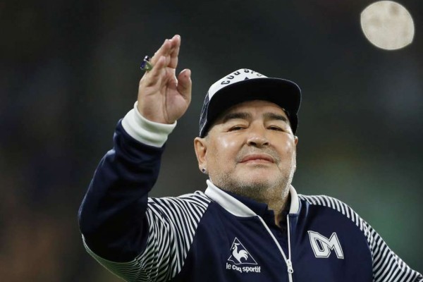 O ADEUS DO ÍDOLO: Morre Diego Armando Maradona 