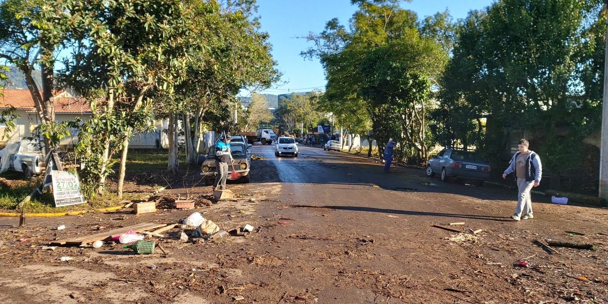 Diversos bairros da cidade necessitam de limpeza Diversos bairros da cidade necessitam de limpeza
