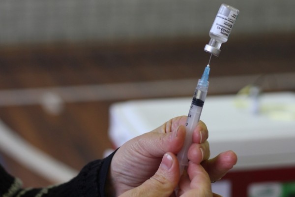 Vacinação será realizada neste sábado (14)