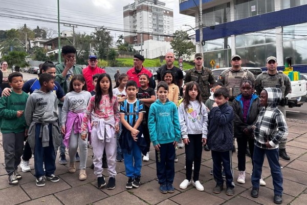 Acendimento da Pira marca homenagem aos 100 anos da União dos Escoteiros do Brasil