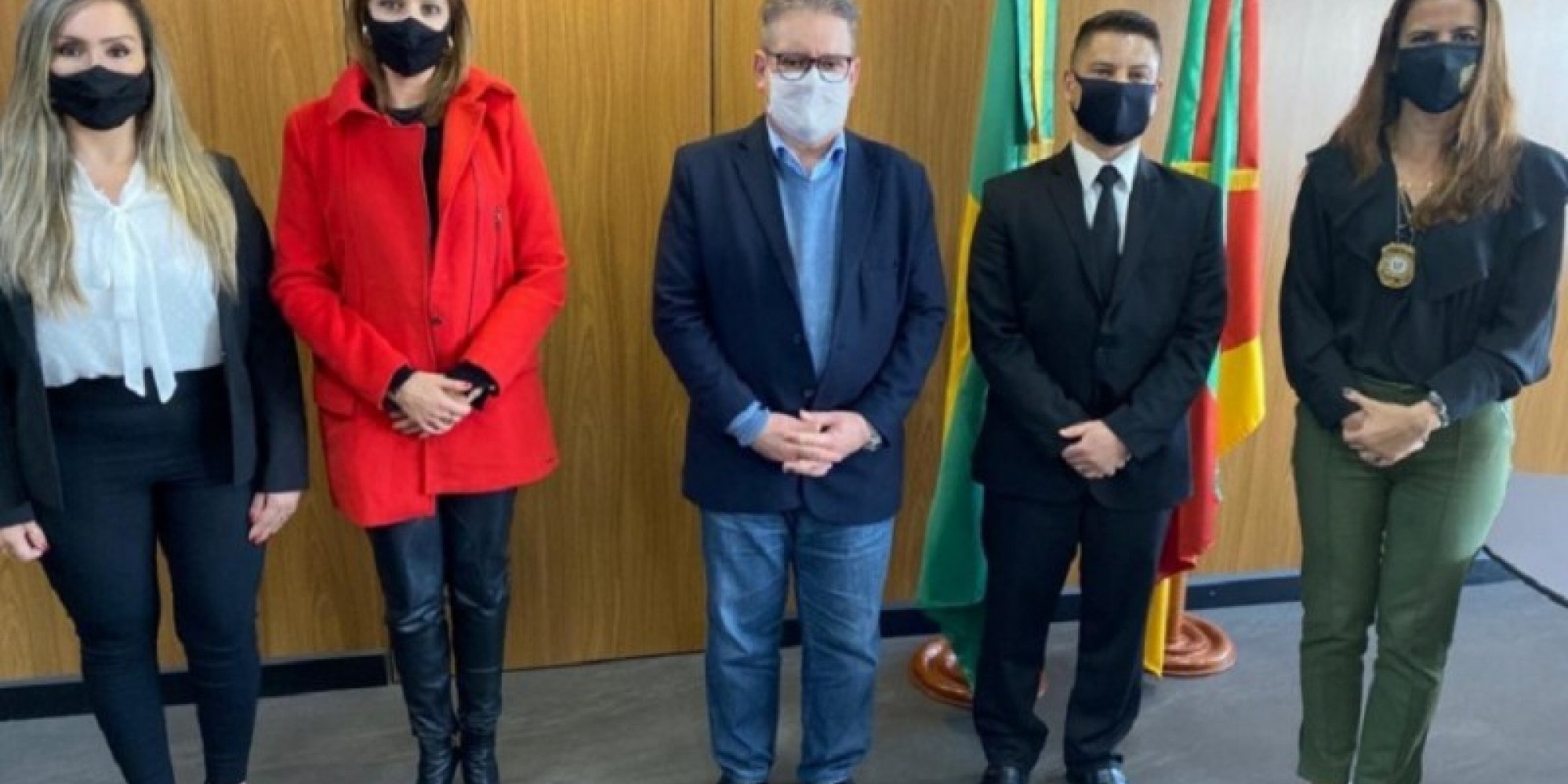 Ranolfo foi convidado para ser paraninfo por dois alunos acompanhados da chefe da Polícia Civil e da diretora da Acadepol Ranolfo foi convidado para ser paraninfo por dois alunos acompanhados da chefe da Polícia Civil e da diretora da Acadepol
