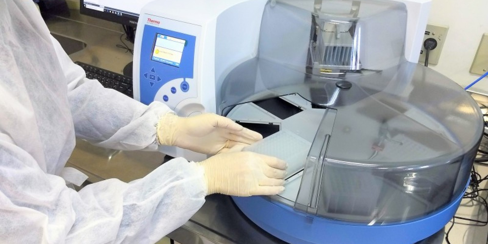 Extrator é utilizado em uma das etapas iniciais da testagem das amostras