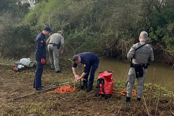 Bombeiros encontram corpo no Arroio Castelhano em Venâncio Aires