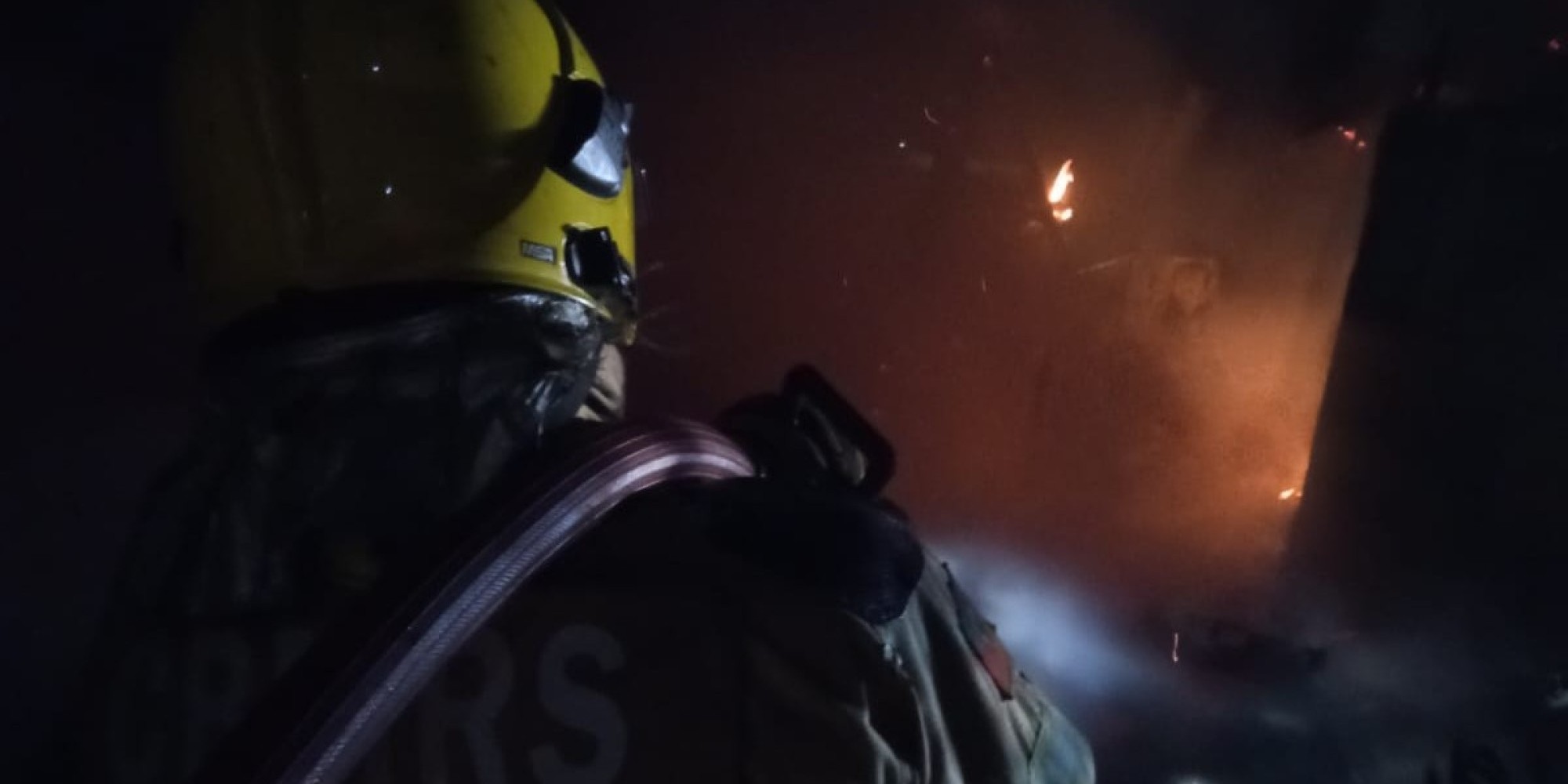 Incêndio destrói totalmente residência no Lajeadinho em Encantado