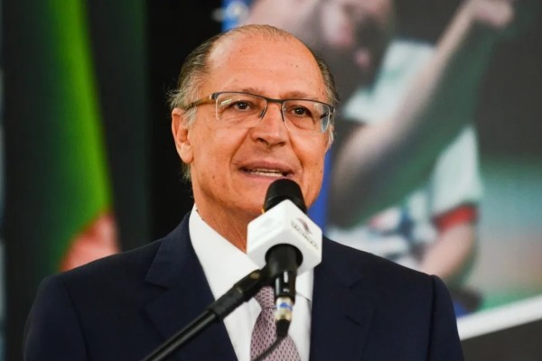 Encantado FM 104,7 presente com Dilamar dos Passos na XXIII Marcha dos Gestores Municipais em Brasília