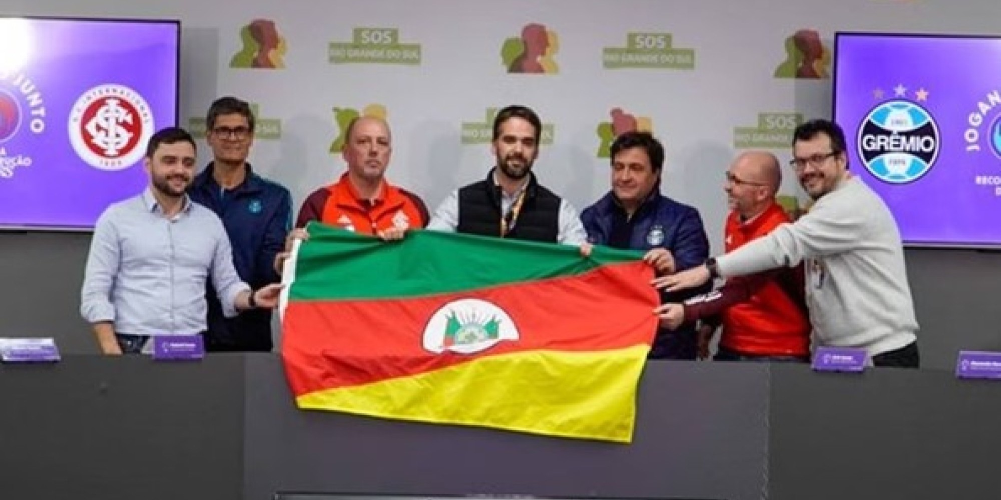 Colorados e gremistas resolvem se unir e lançam campanha conjunta