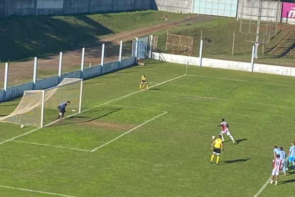 Equipe de Bagé virou o placar e venceu em Lajeado 